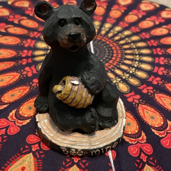 BLACK BEARS WITH BEE HIVES - Picture 5 of 11